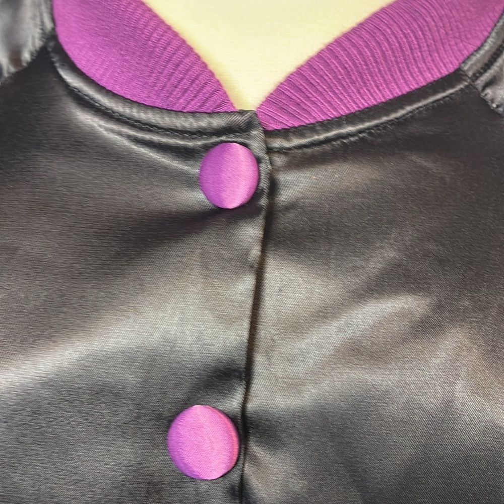 Black and Purple Graphic Jacket HOCUS POCUS      .   Used good condition - Picture 8 of 10